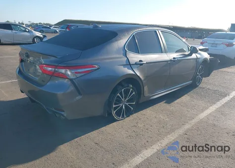 2019 Toyota Camry Se z USA, uszkodzony, nr VIN 4T1B11HK1KU840586
